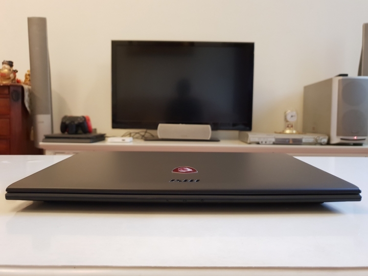 人生第一台電競筆電 MSI GV62 8RC-202TW不專業開箱