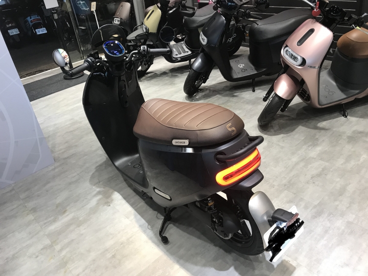 Gogoro S2 Café Racer交車之落地改!(圖多慎入)