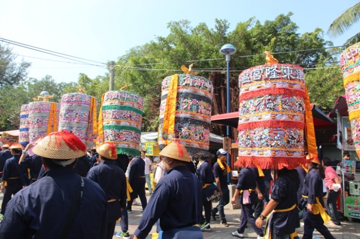 「一生中一定要參與一次的台灣傳統文化祭典」戊戌正科東港迎王騎記