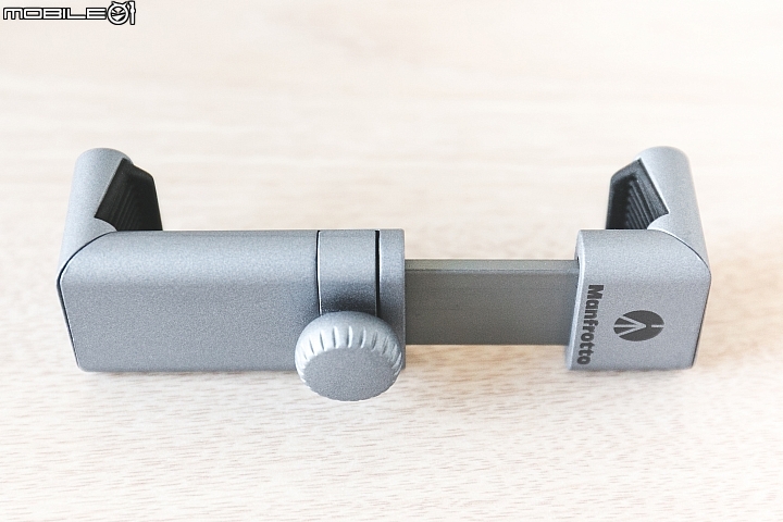 Manfrotto TwistGrip Clamp 鋁合金手機夾開箱分享‧質感上乘 內建冷靴座!