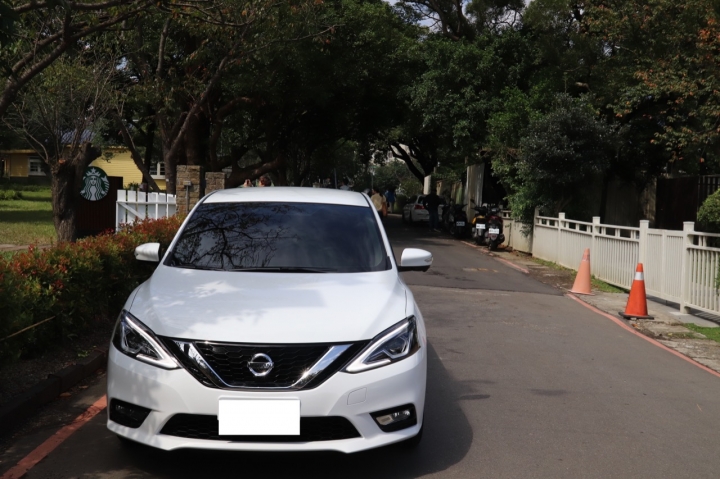 (開箱) 結婚買房買車今年一次完成,喜簽新sentra