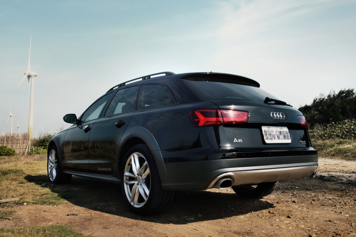 不是SUV也能越野,A6 Allroad x桃園擱淺貨輪