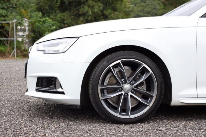 我的愛車再進化:A4 Avant 30TFSI上LED頭燈 外加自助洗車DIY