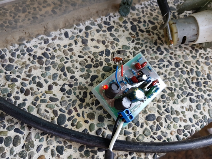 【實測】電瓶修復除硫器....