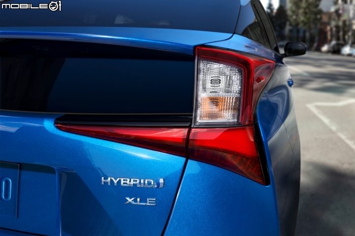 【海外情報】小改款Toyota Prius新增四驅車型,內裝升級、標配TSS-P系統