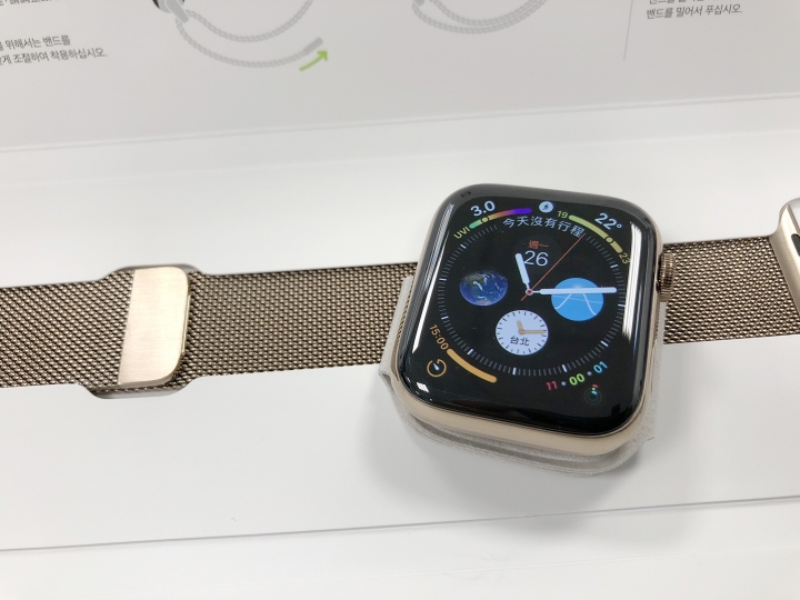 [ 開箱 ] Apple Watch S4 LTE金色不鏽鋼 搭配 NOMAD Traditional Strap 真皮革錶帶