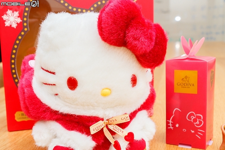 【全台限量2000組】2018 GODIVA x Hello Kitty 聖誕節禮盒