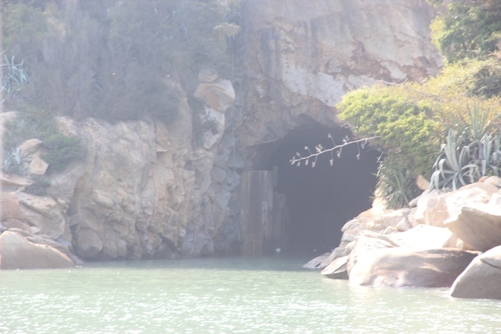 騎 向 英 雄 ( 金 門 ) 島 ， 大 膽 島 秘 境 遊