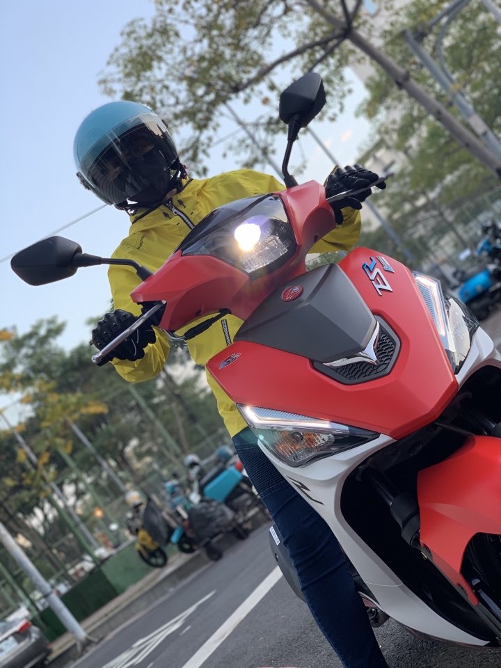 ES150R 不專業試駕、超深入開箱(深入智慧儀表?!)