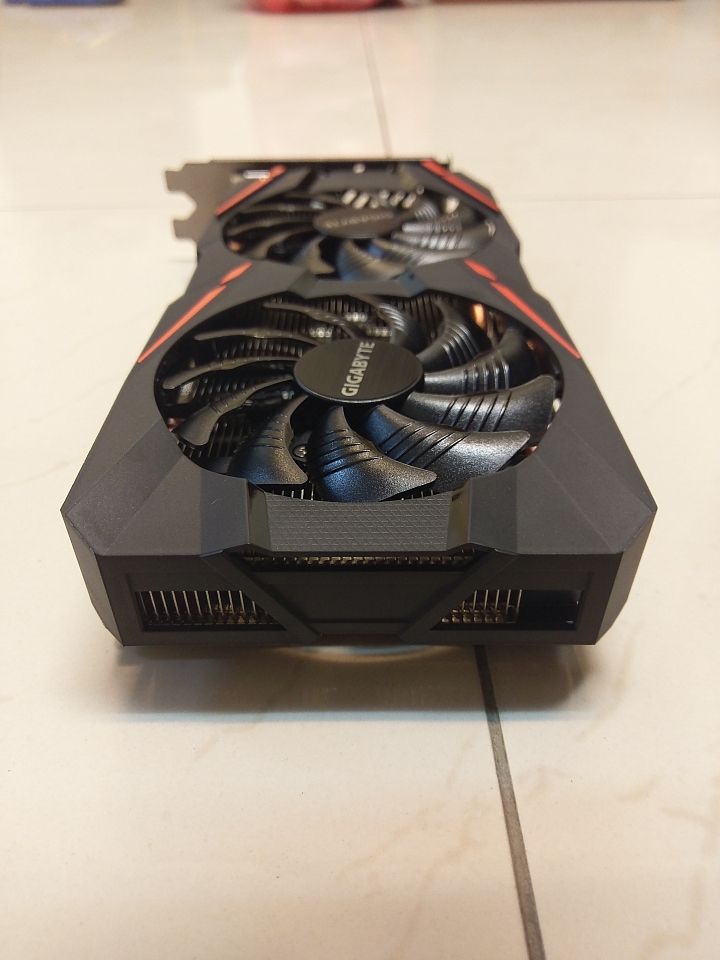 跳水入手技嘉RX 580 Gaming 8G