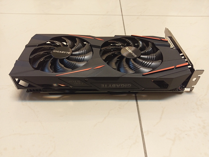 跳水入手技嘉RX 580 Gaming 8G