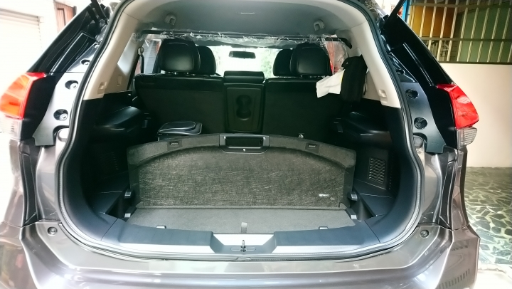 Nissan X-trail 2.0 玩美影音版 開箱