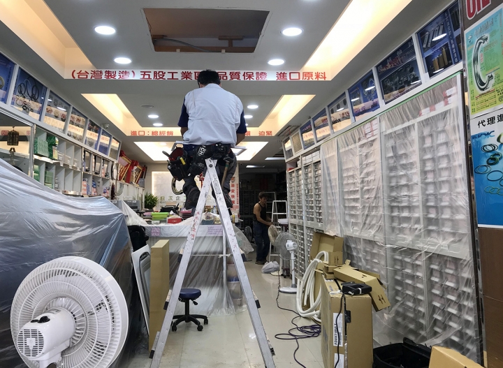 施工案例研究 更新大金吊隱式&崁入全方吹式冷氣不找木工