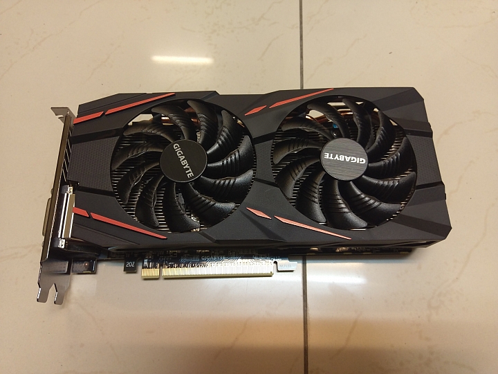 跳水入手技嘉RX 580 Gaming 8G