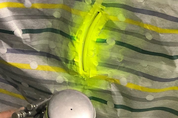 烤漆後刮傷補漆之.....烤漆師傅我都要愛上你了!!