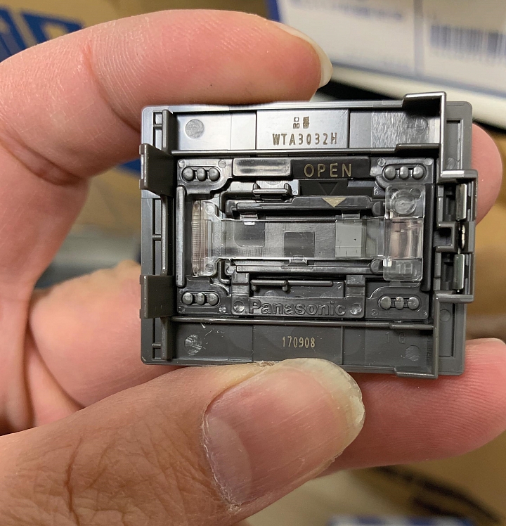 Panasonic ADVANCE 開關插座更換(補充ADVANCE浴室風扇控制面板安裝)