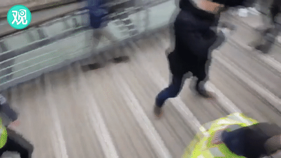 法總理:法國將嚴厲打擊未經授權的遊行示威活動