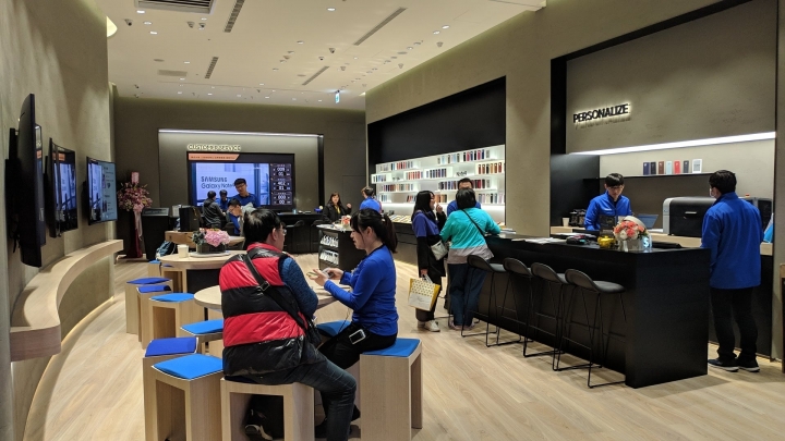 體驗『微風南山三星智慧體驗館』~科技感十足的體驗館