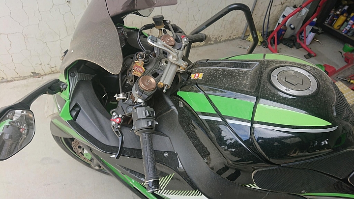 重車日誌051:終於走進仿賽之路,2011年ZX-10R