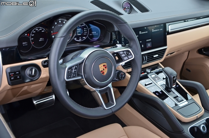 Porsche Cayenne S試駕，眼中所見休旅車，體感卻是性能跑車