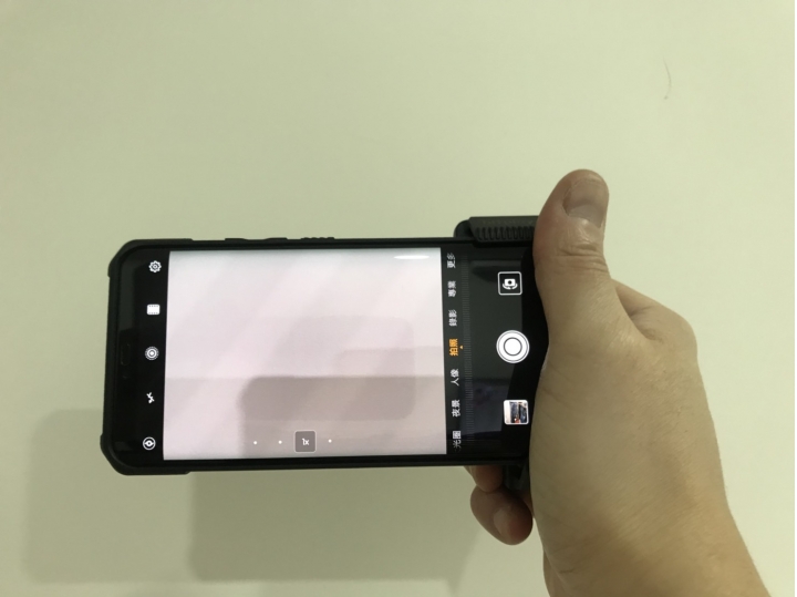 單眼vs mate20 pro vs mate20 X的選擇與分享bitplay snap! grip藍牙拍照手把mate系列的好搭檔