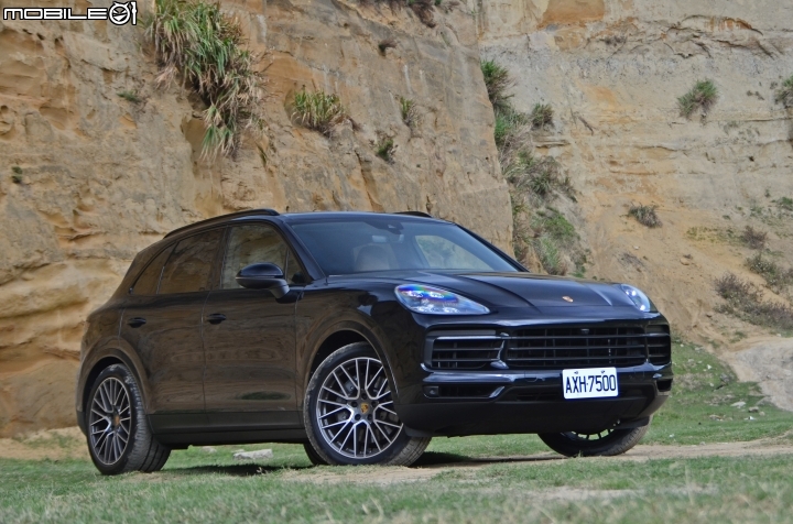 Porsche Cayenne S試駕，眼中所見休旅車，體感卻是性能跑車