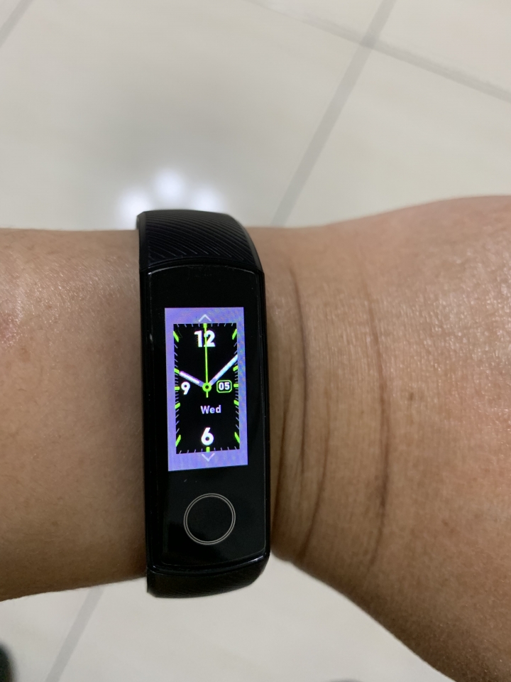 【開箱】華為榮耀4 智慧手環