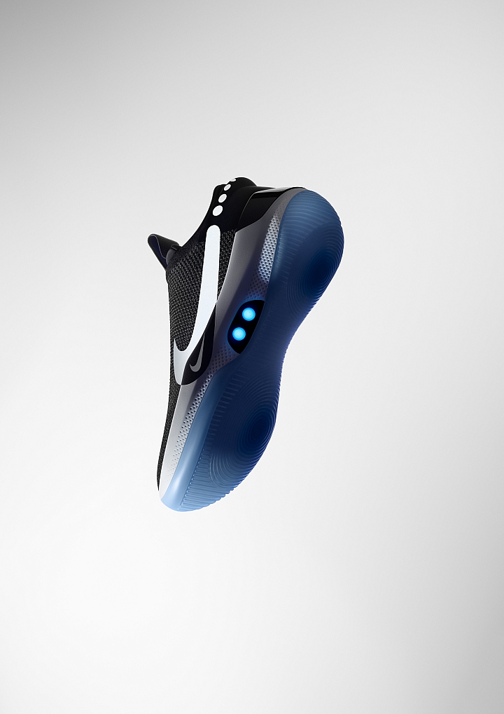 未來時代來臨  智慧籃球鞋NIKE ADAPT BB正式登場