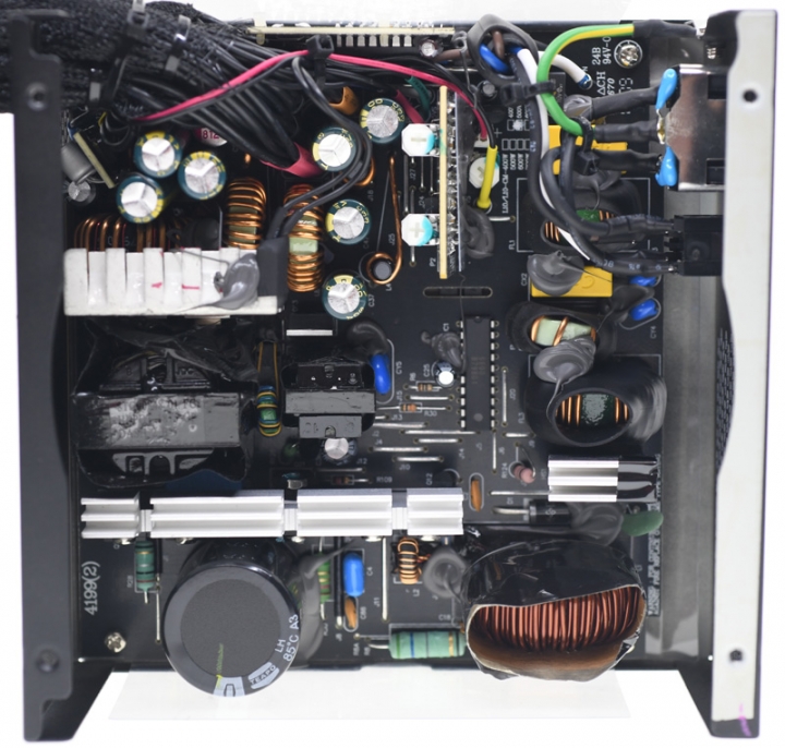 全漢代工的be quiet! PURE POWER 10 500W開箱測試