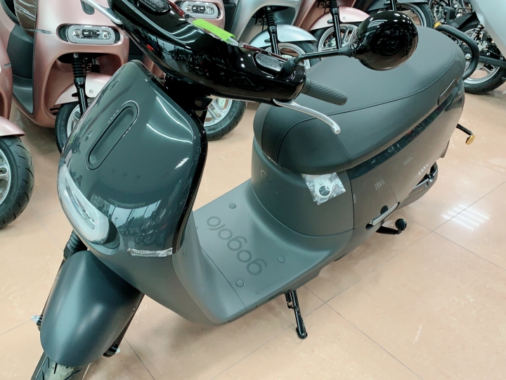 繼 2016 YAMAHA FORCE 155分享後再來一篇 分享 Gogoro 2 Plus + 行車記錄器DIY安裝