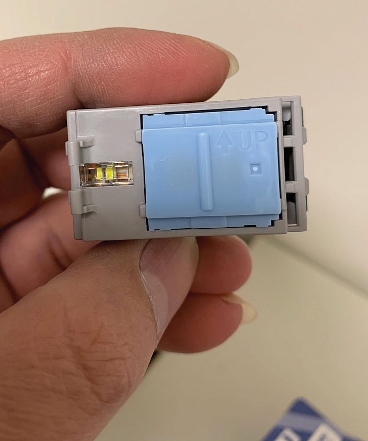 Panasonic ADVANCE 開關插座更換(補充ADVANCE浴室風扇控制面板安裝)