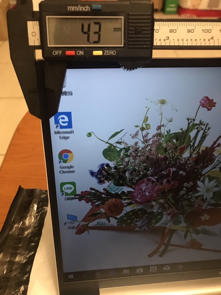 ASUS VivoBook S13 S330UN 能不文書的文書機簡單開箱
