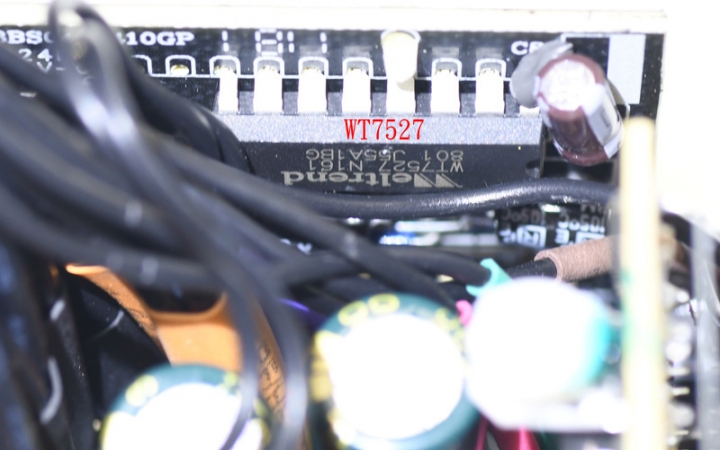 全漢代工的be quiet! PURE POWER 10 500W開箱測試