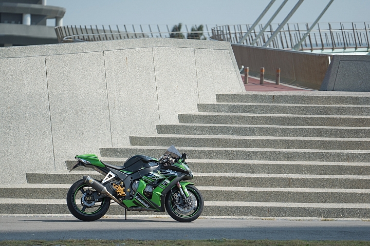 重車日誌051:終於走進仿賽之路,2011年ZX-10R