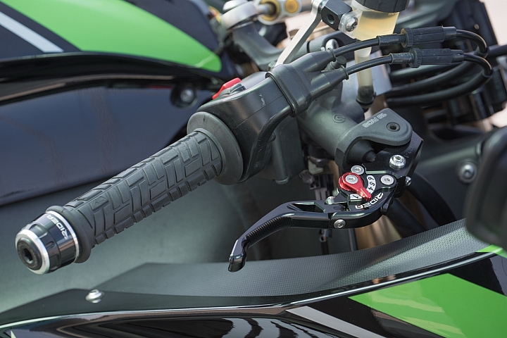 重車日誌051:終於走進仿賽之路,2011年ZX-10R