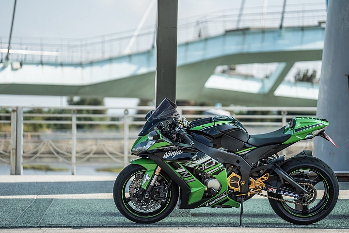 重車日誌051:終於走進仿賽之路,2011年ZX-10R