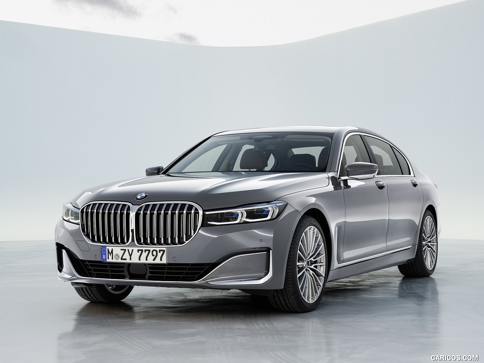 【不成比例的大鼻孔】? 淺談BMW 7-Series小改款之改變
