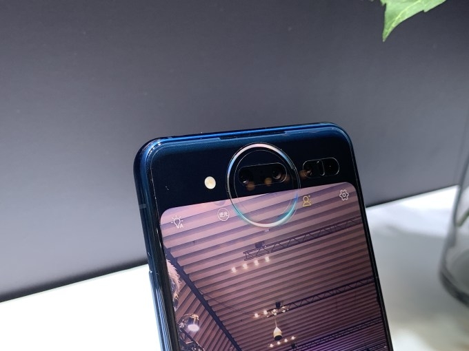 vivo NEX又進化成新的物種啦-vivo NEX雙螢幕版原廠講師專業解說