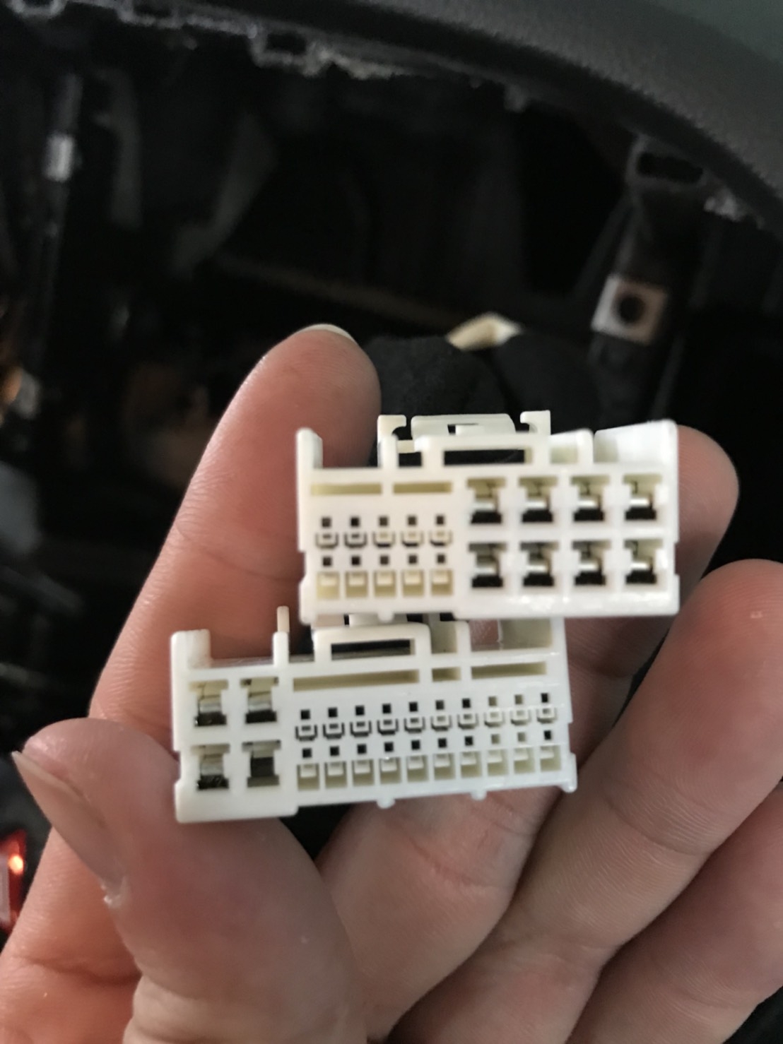 汽車主機問題請益