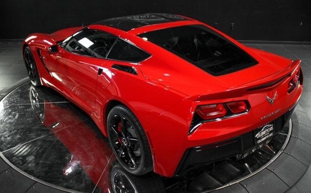 Chevrolet Corvette C7 魟魚線條