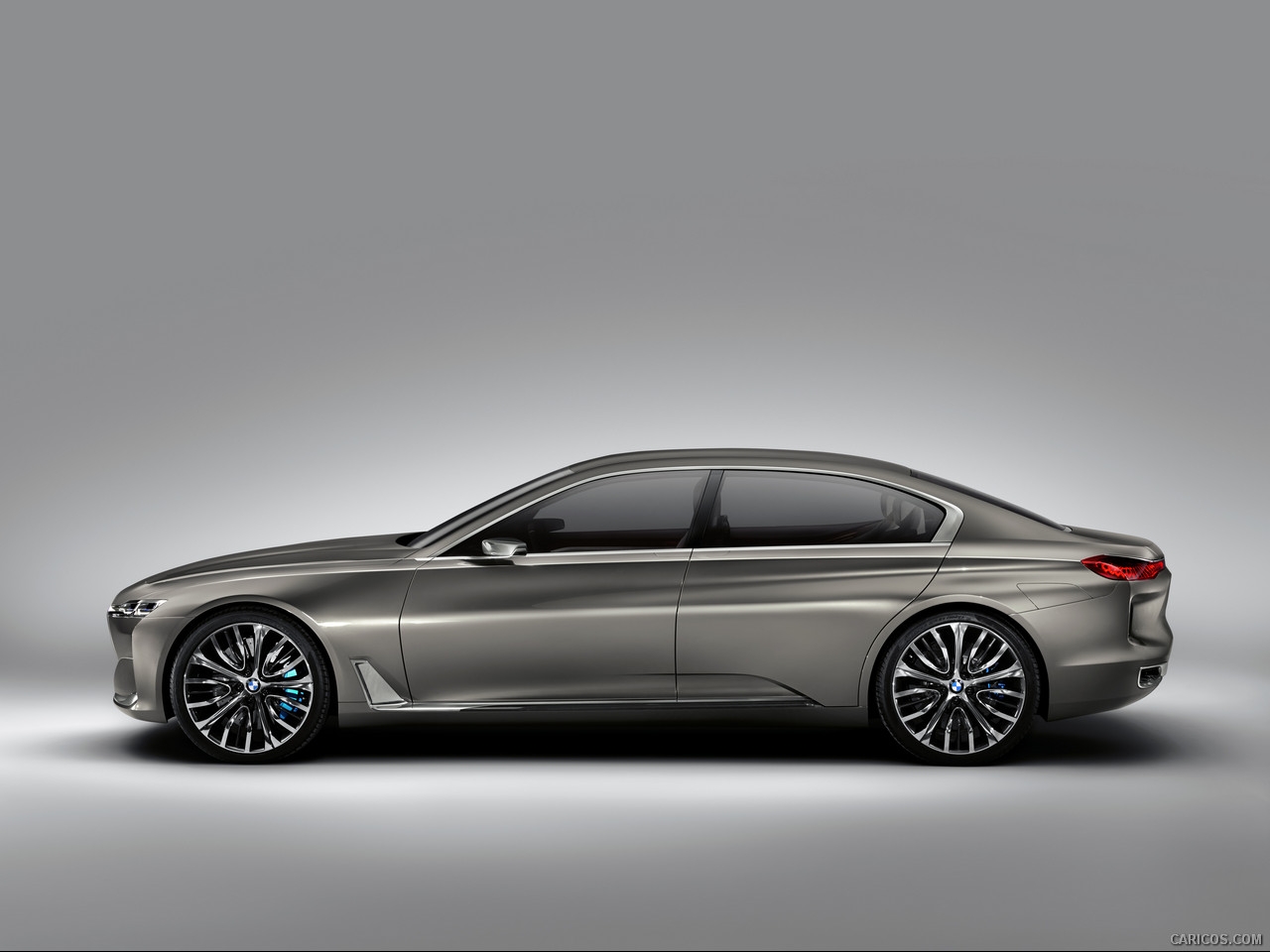 【不成比例的大鼻孔】? 淺談BMW 7-Series小改款之改變