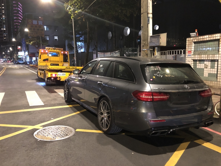 [更新][開箱] 狂到令人畏懼 Mercedes-AMG E63 S Estate