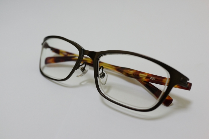 簡單開箱-999.9之S-823T