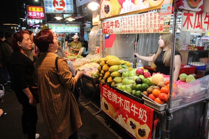 騎 轉 高 雄 ( 四 )  新 興 時 代