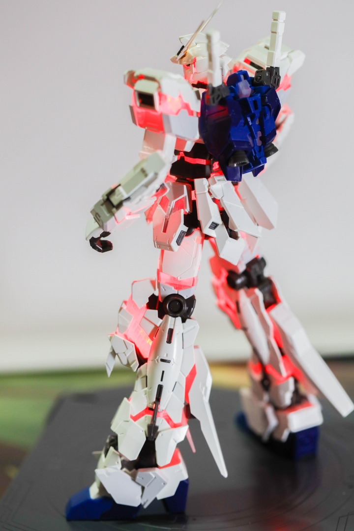 台場 獨角獸鋼彈 RG 1/144 LED限量版 BANDAI 萬代 THE GUNDAM BASE LIMITED RX-0 UCINORN GUNDAM 開箱痛心組裝