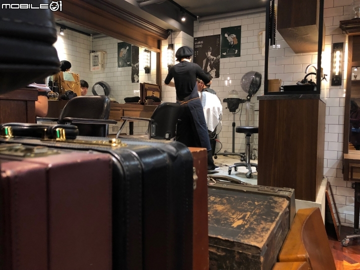 【開箱】關於墨子 — 藏身於髮廊後的酒吧