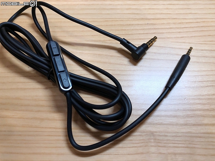 冷飯熱炒 - BOSE QC25黑金限量版抗噪耳機開箱分享