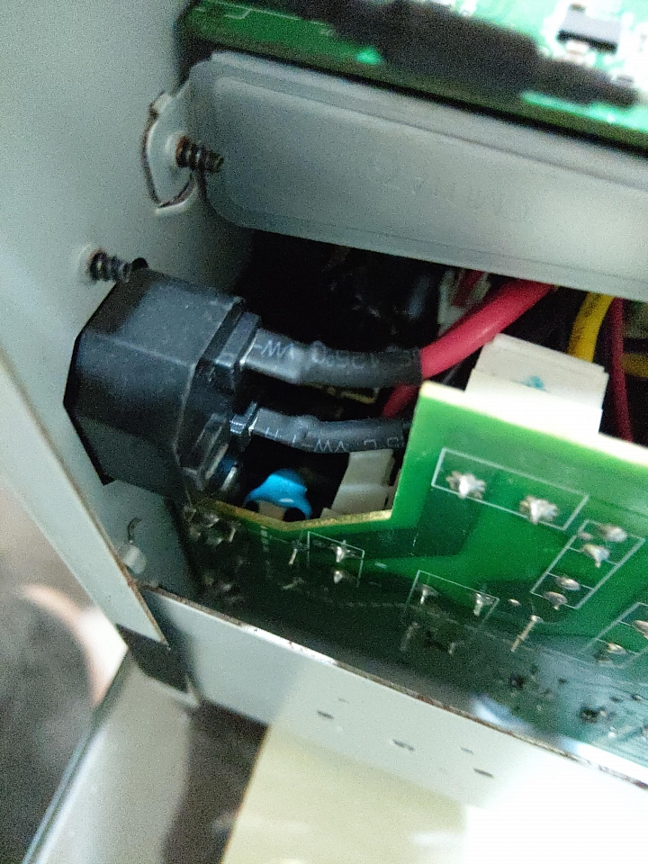 請問北北基有大大知道在維修日規AV擴大機的師傅?