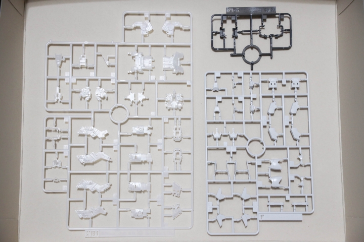 台場 獨角獸鋼彈 RG 1/144 LED限量版 BANDAI 萬代 THE GUNDAM BASE LIMITED RX-0 UCINORN GUNDAM 開箱痛心組裝