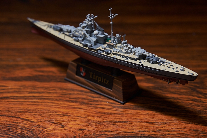 【艦船】鷹翔1:2000 俾斯麥、鐵必制 - 開箱.製作.完成集 ~~~~圖多~~~~